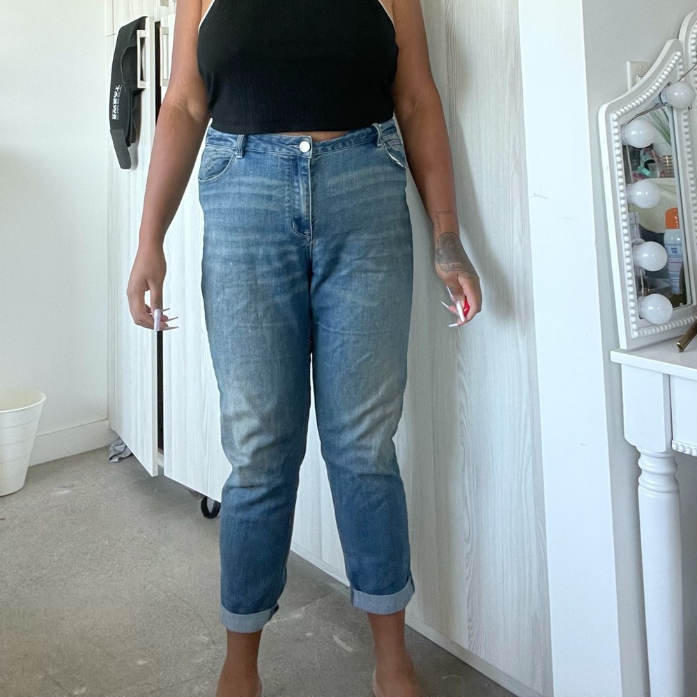 Ankle Jeans
